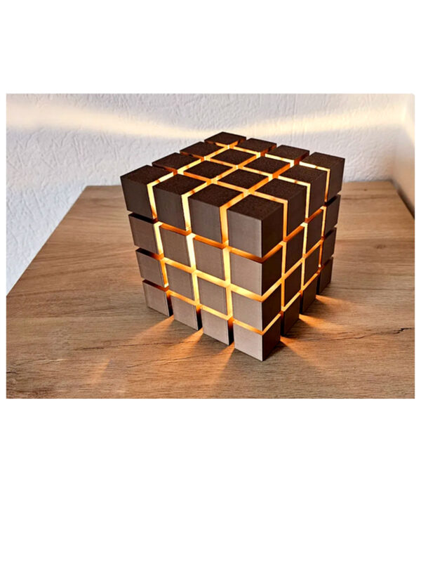 CubeStack Desk Lamp – Geometria, Luz e Estilo no Seu Espaço